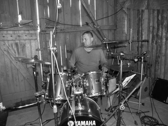 4. F.F.F.& H.D. (Karel Maso Ko�tejn - bic�, zp�v)