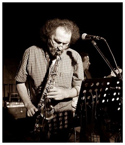 BURGTHEATER - sax,housle a zp�v Filip Posolda